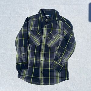 HAWK boy’s plaid button down shirt. Size small